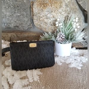 NWT Michael Kors Black Leather Belt Bag Medium